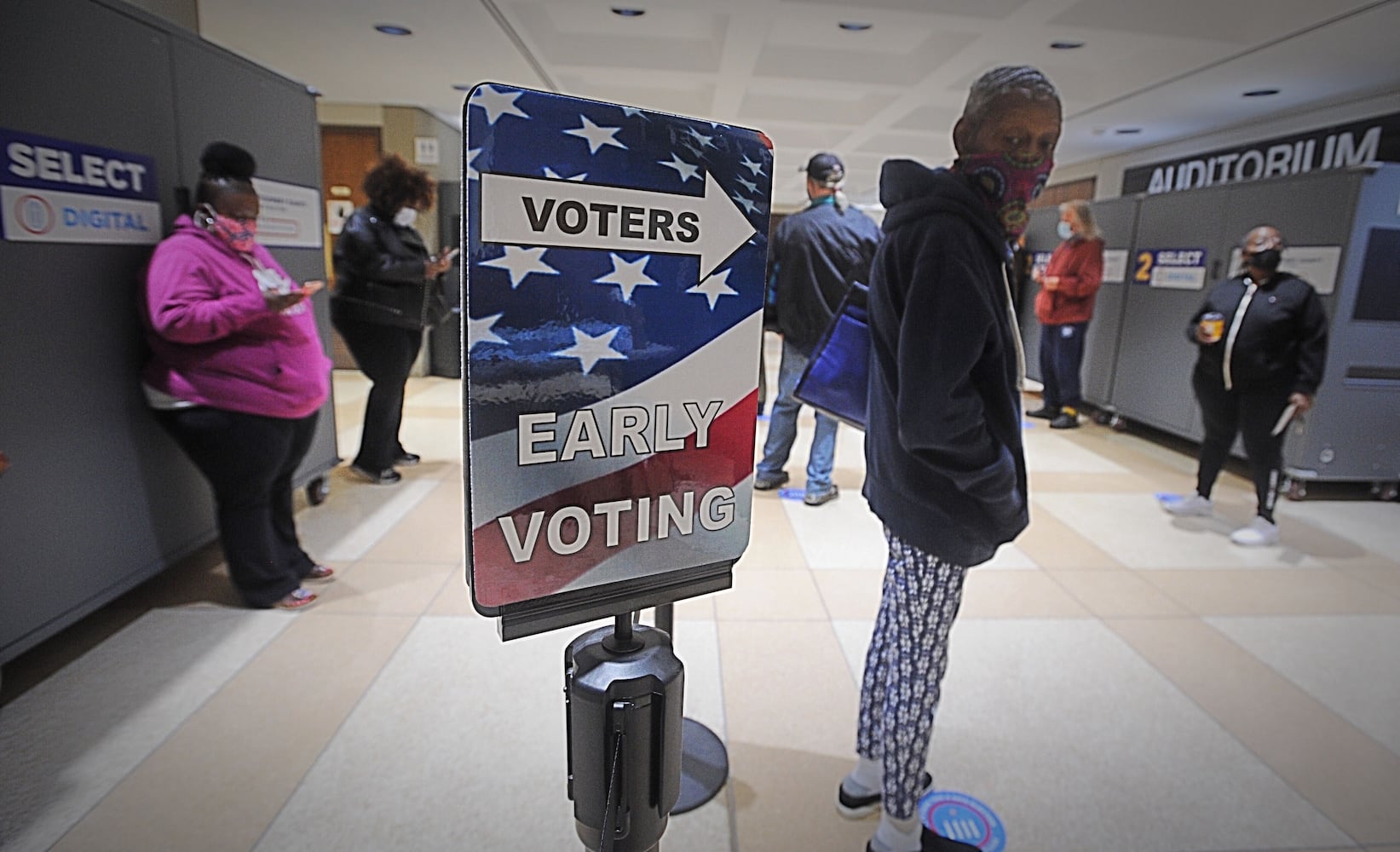 Early voting in Montgomery County