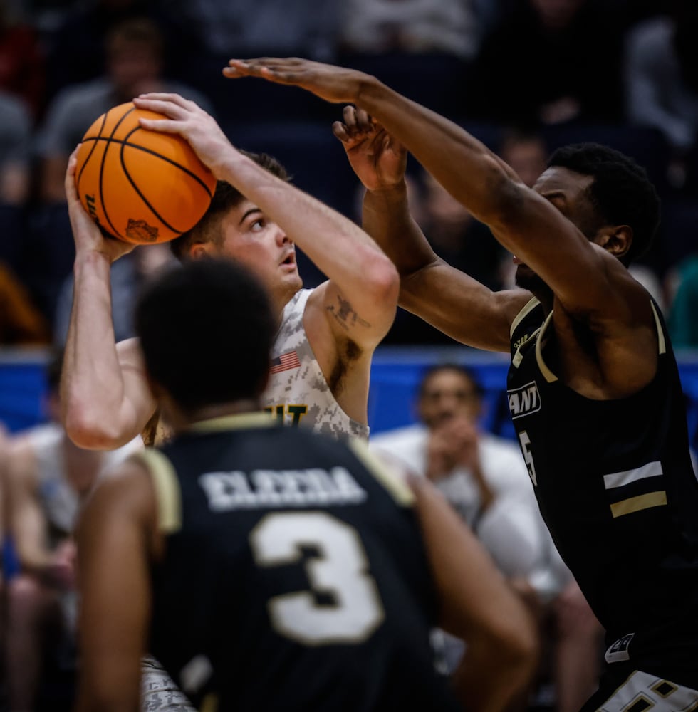 Wright State Basketball Grant Basille