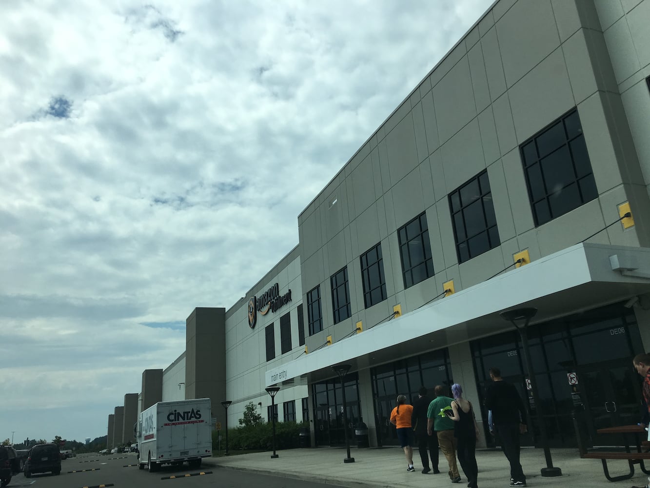 Inside Amazon's Etna, Ohio fulfillment center