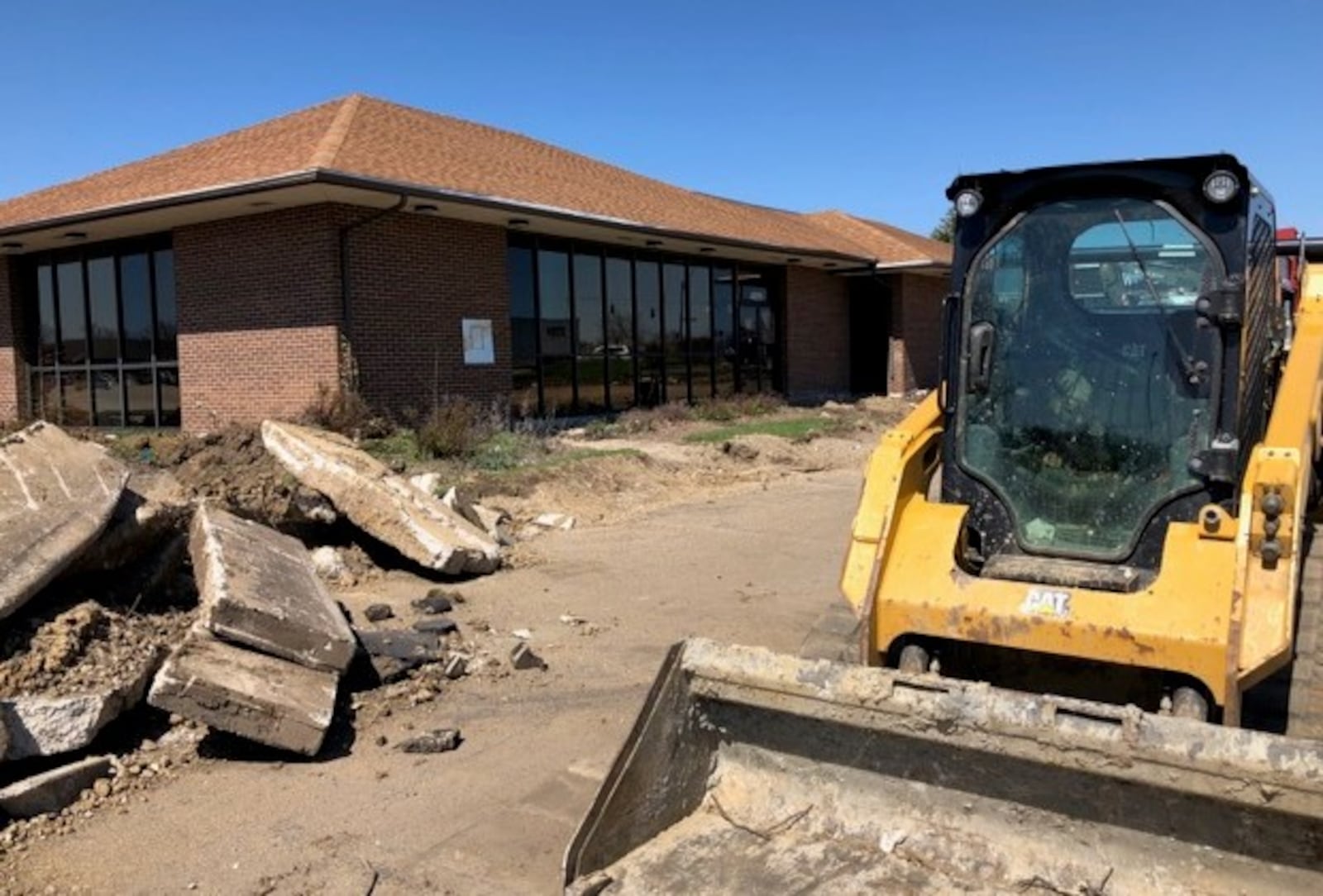 Popeyes Louisiana Kitchen has started site preparation for its new restaurant in Kettering. MARK FISHER/STAFF