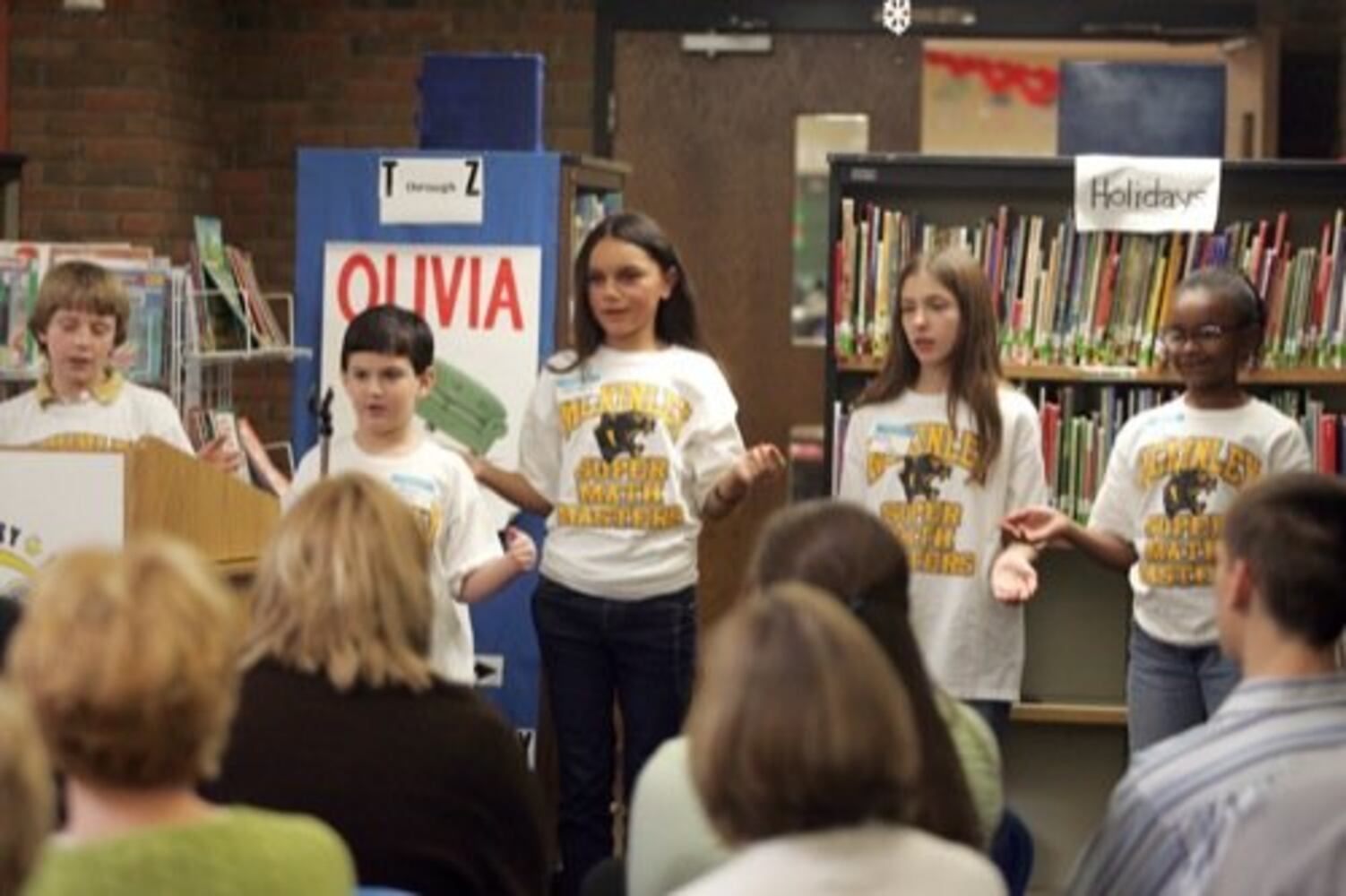 Strickland visits Xenia school