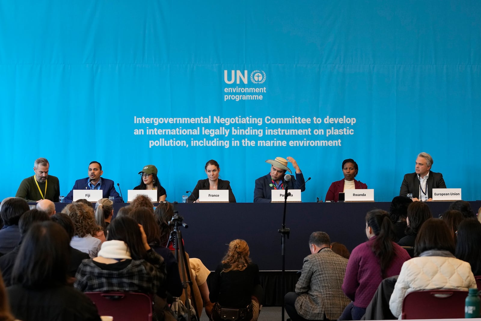 From right, Anthony Agotha, special envoy for Climate and Environment Diplomacy, European Union, Juliet Kabera, director general of the Rwanda Environment Management Authority and Rwanda's lead negotiator to the INC, Juan Carlos Monterrey, head of Panama's delegation, Olga Givernet, French delegate minister for Energy, Camila Zepeda, head of delegation for Mexico, and Sivendra Michael, Fiji's secretary for the environment and climate change, attend a press conference at the fifth session of the Intergovernmental Negotiating Committee on Plastic Pollution in Busan, South Korea, Sunday, Dec. 1, 2024. (AP Photo/Ahn Young-joon)