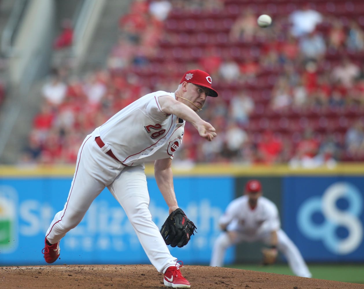 Photos: Reds vs. Angels