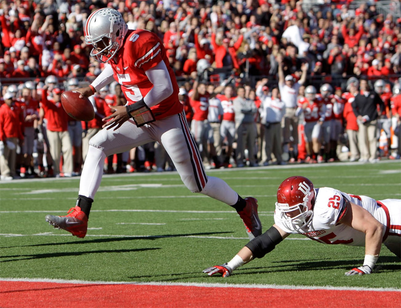 Braxton Miller rushes into Ohio State history