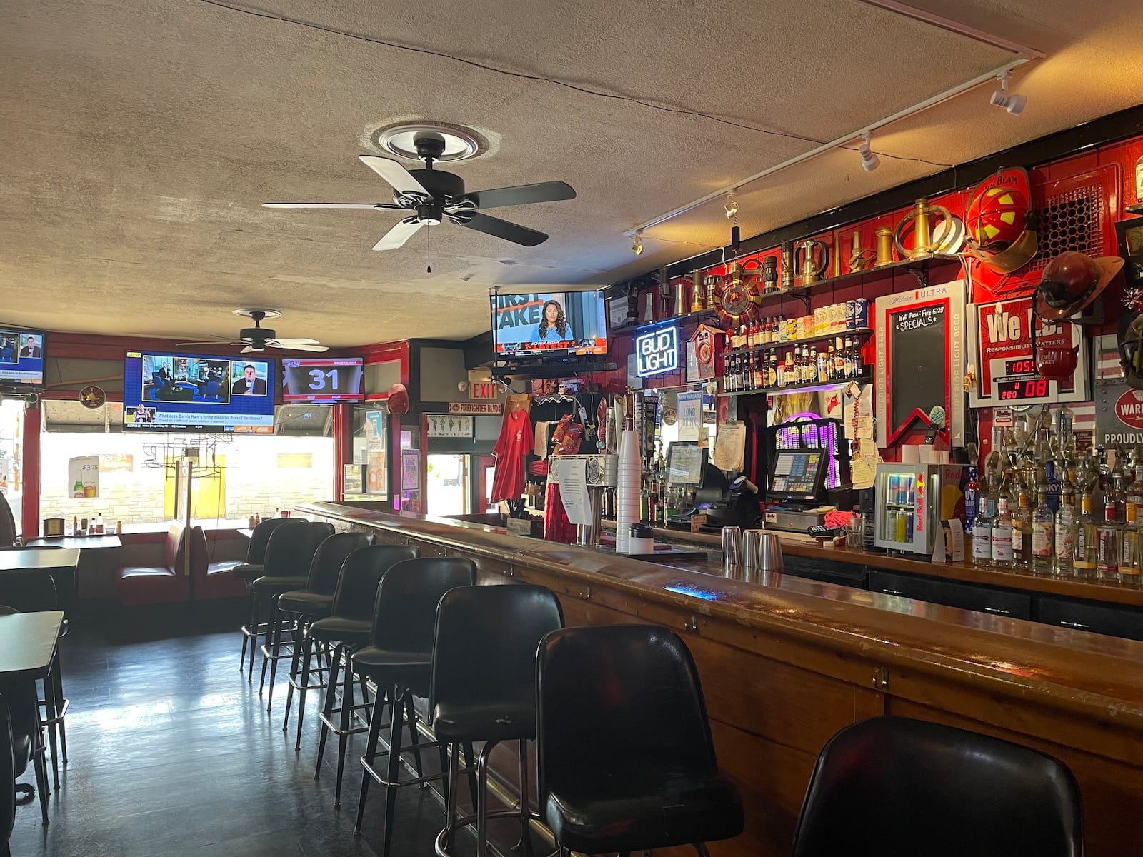 Lov’s Whiskey Barrel Saloon is opening in the former space of Angie’s Firehouse Tavern. Here is a photo of the previous space. NATALIE JONES/STAFF