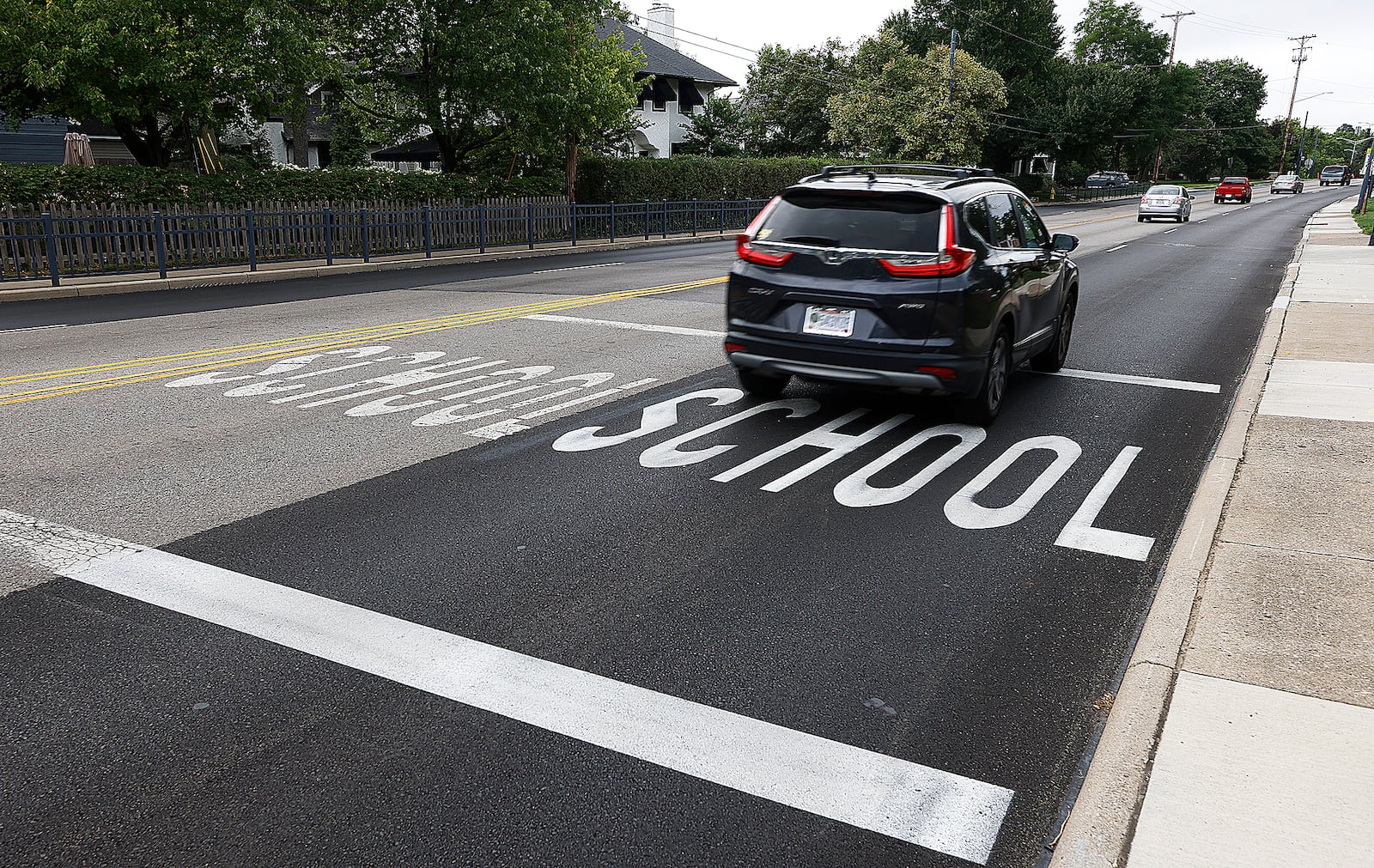 The state’s resurfacing of Ohio 48 in Oakwood has been temporarily halted. Asphalt mixing issues have prompted the suspension of the work on the state route, known locally as Far Hills Avenue. MARSHALL GORBY\STAFF