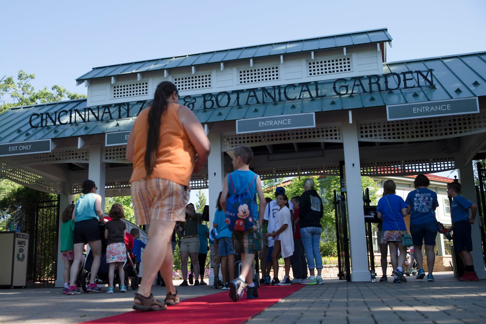 The Cincinnati Zoo & Botanical Garden will host a a month-long celebration of colorful early blossoming flowers, on display April 1-30.  (AP Photo/John Minchillo)