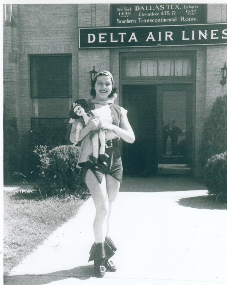 PHOTOS: Zoe Dell Lantis Nutter: “Pirate Girl,” dancer, aviation pioneer and philanthropist