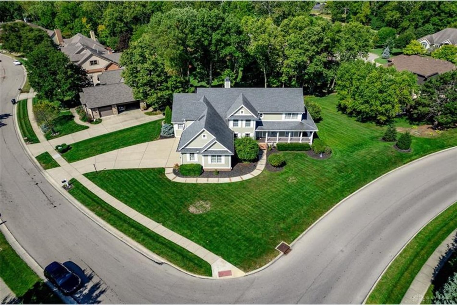 PHOTOS: Newly listed home has view of pond and Pipe Stone Golf Club