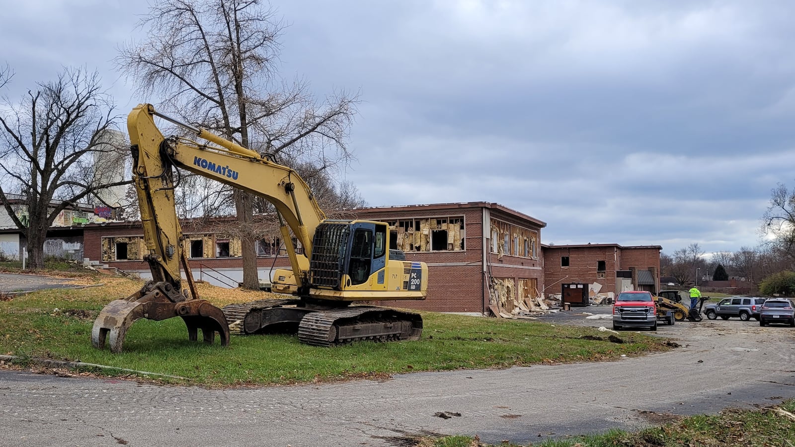 The former MTC building at 4032 Linden Ave. in Riverside sits ready for demolition, which was to begin Tuesday, Nov. 28, 2023. CONTRIBUTED