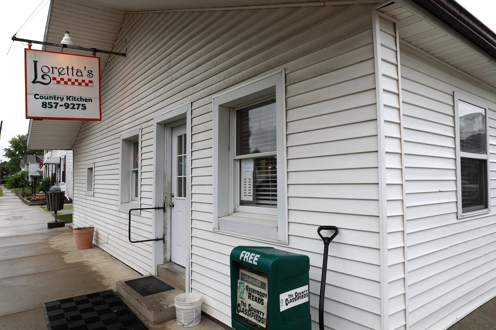 Loretta’s Country Kitchen in Christiansburg. BILL LACKEY/STAFF