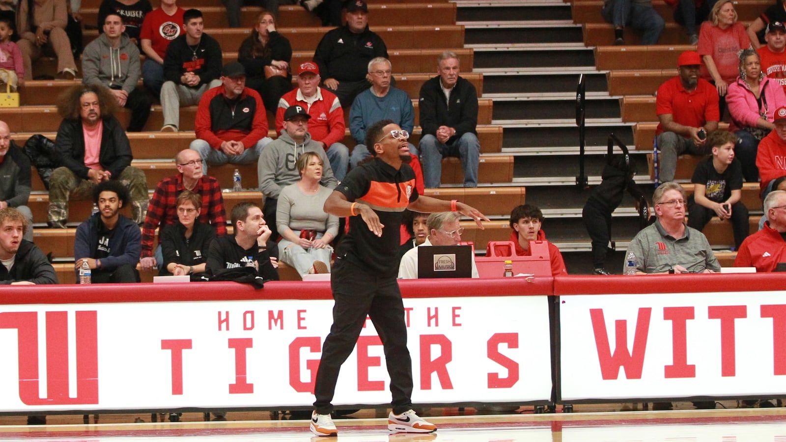 Beavercreek coach Isaiah Williams vs.  Groveport-Madison boys basketball regional semifinal March 4, 2024 at Wittenberg.