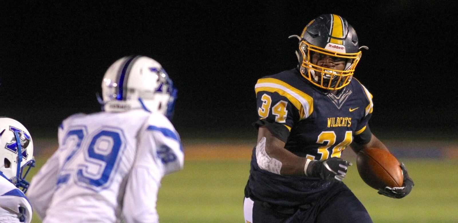 Springfield’s Tavion Smoot runs against Xenia on Friday, Sept. 28, 2018, at Evans Stadium in Springfield. David Jablonski/Staff