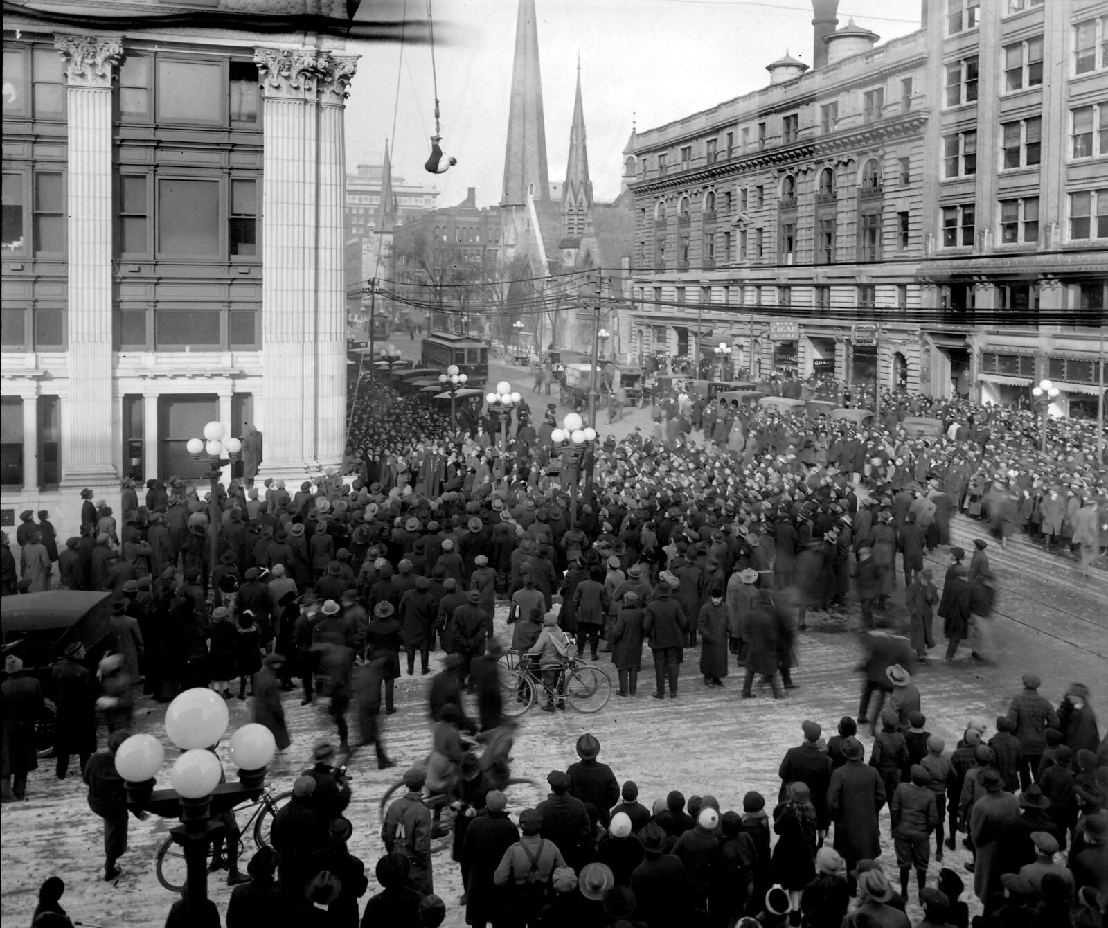 In 1916 magician Harry Houdini escaped from a police straight jacket while suspended from the Dayton Daily News building head down. The newspaper reported it took him just three minutes to free himself. DAYTON HISTORY MAYFIELD COLLECTION