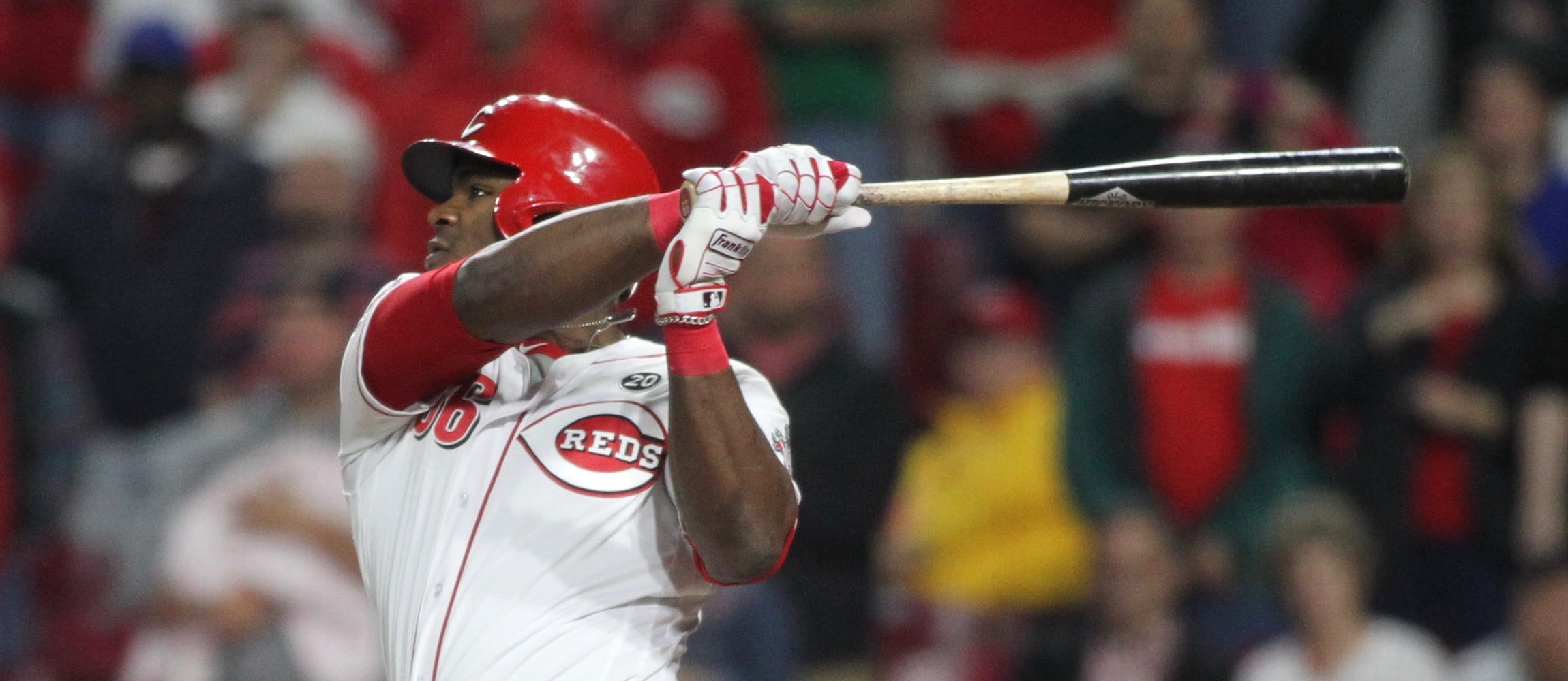 Photos: Reds celebrate Yasiel Puig's walk-off hit