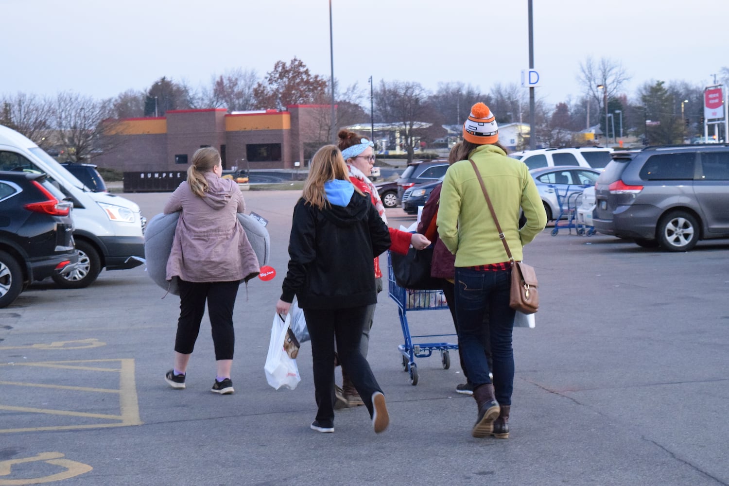 PHOTOS: Here's what local Meijer stores looked like Thanksgiving morning