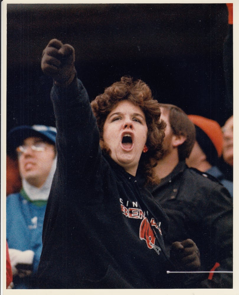 88-89 Bengals fans 12