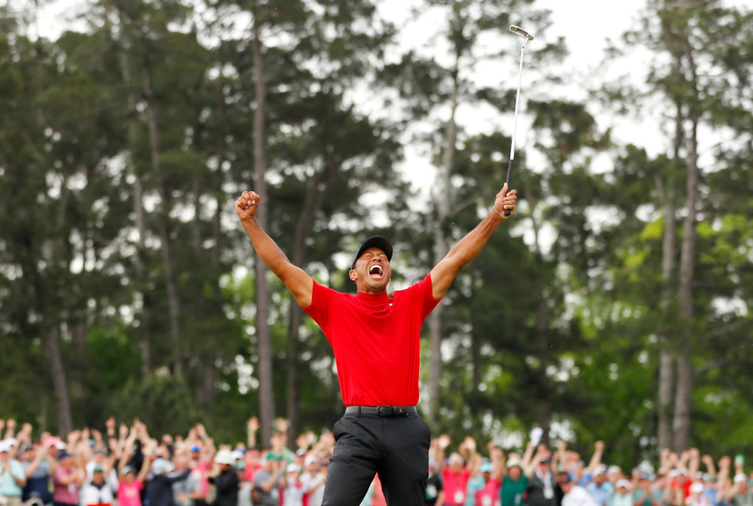 Photos: Tiger Woods makes comeback with 5th Masters win