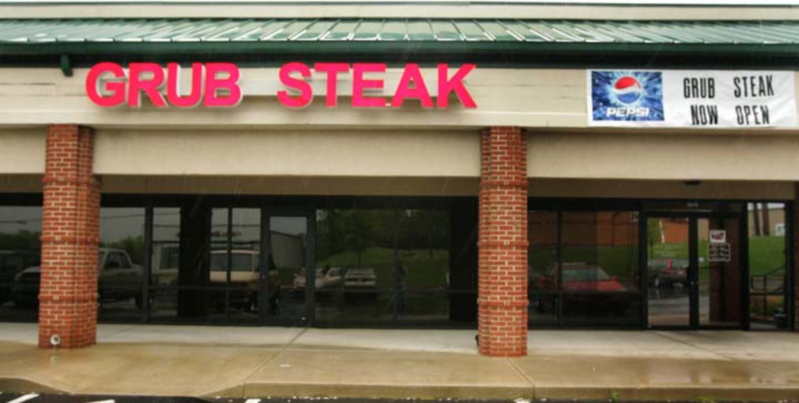 Grub Steak restaurant announces it will close.