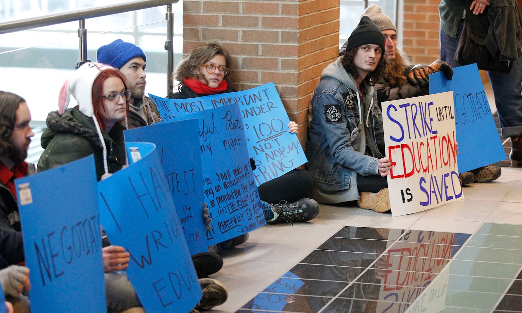 PHOTOS: WSU Faculty strike, President teaches, Students sit-in