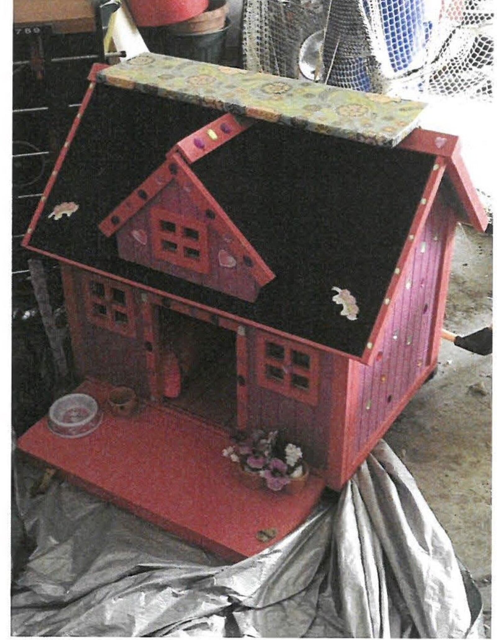 This cat house was used as partial payment for work former Dayton City Commissioner Joey D. Williams had a contractor do on his home, according to federal court documents. Williams pleaded guilty to accepting more than $35,000 in home improvements, for which he paid $6,000 and this cat house valued at $1,000, according to federal court documents. In return Williams assisted the the contractor in getting a city contract, according to a statement of facts Williams signed as part of his plea agreement. Williams was convicted of corruptly soliciting a bribe and sentence to prison.