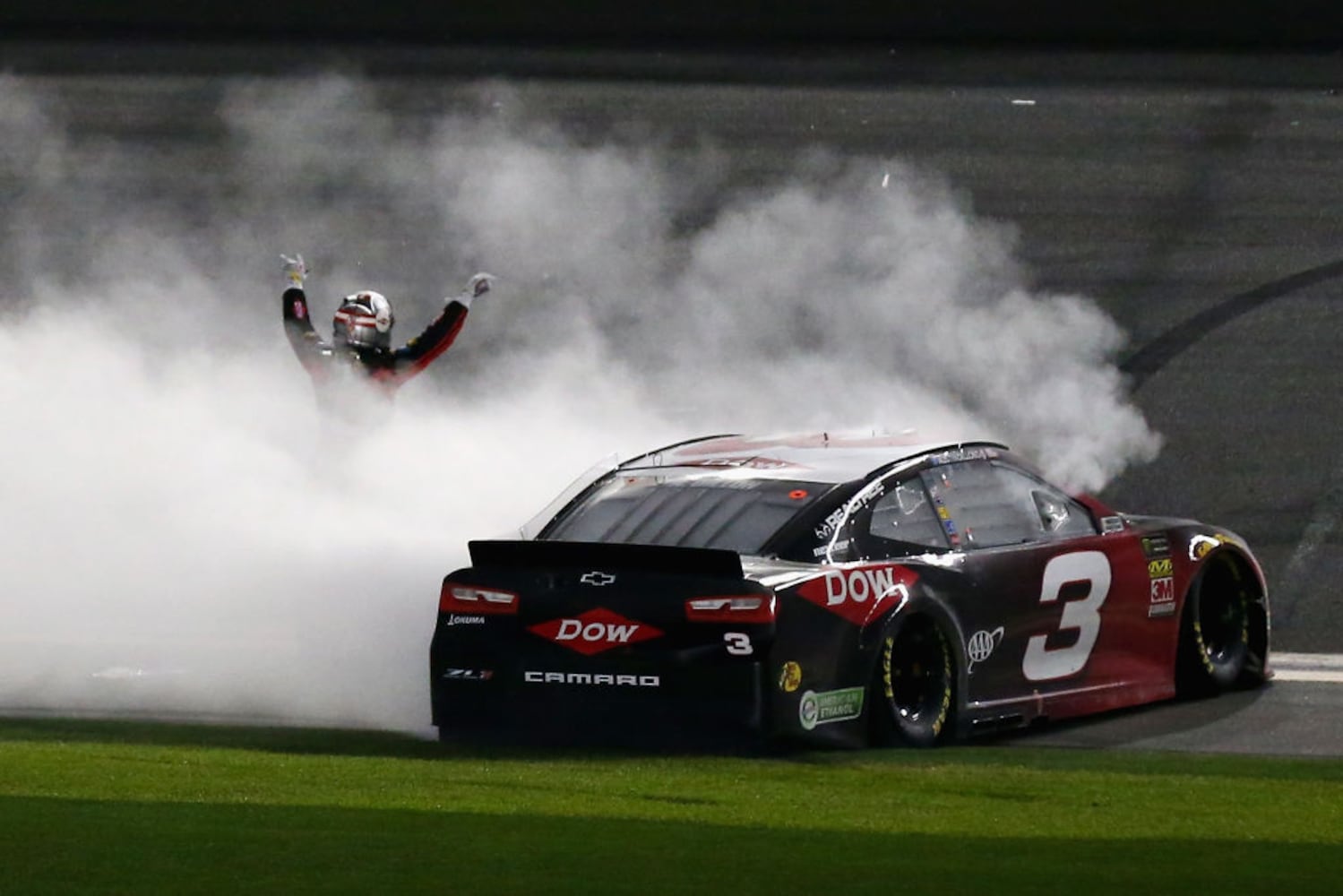 austin dillon wins 2018 daytona 500