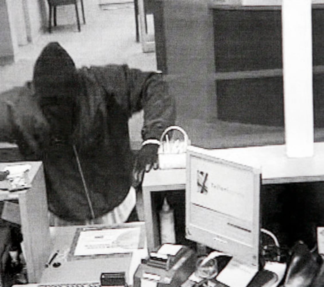 Chase Bank robbed