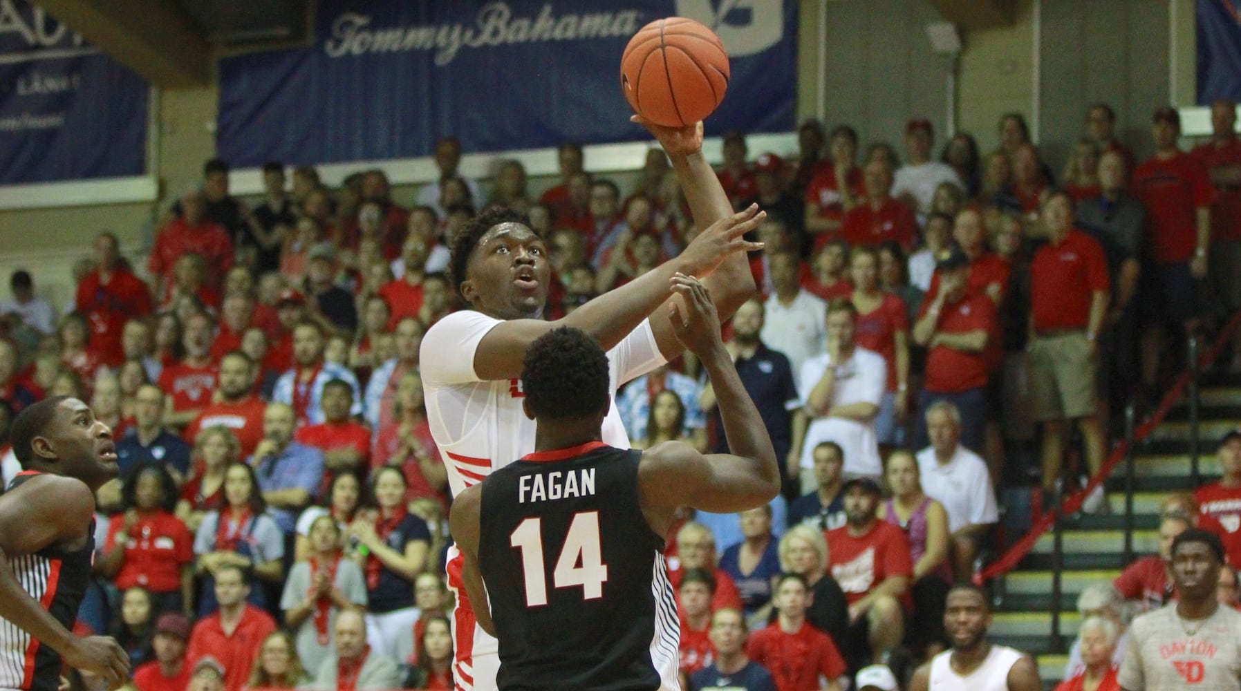 Photos: Dayton Flyers rout Georgia in Maui Invitational