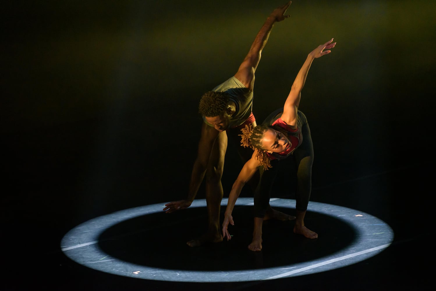 PHOTOS: DCDC's In Modern Moves @ Victoria Theatre