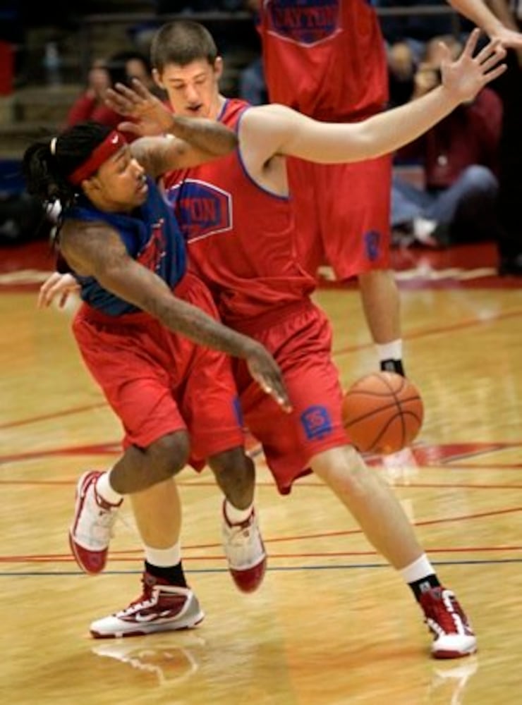 UD men's and women's scrimmages