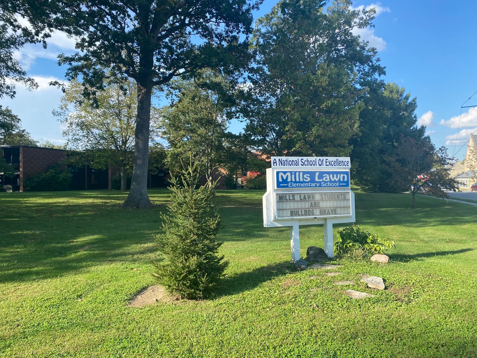 2021 photo of Mills-Lawn, Yellow Springs's elementary school. Eileen McClory / staff