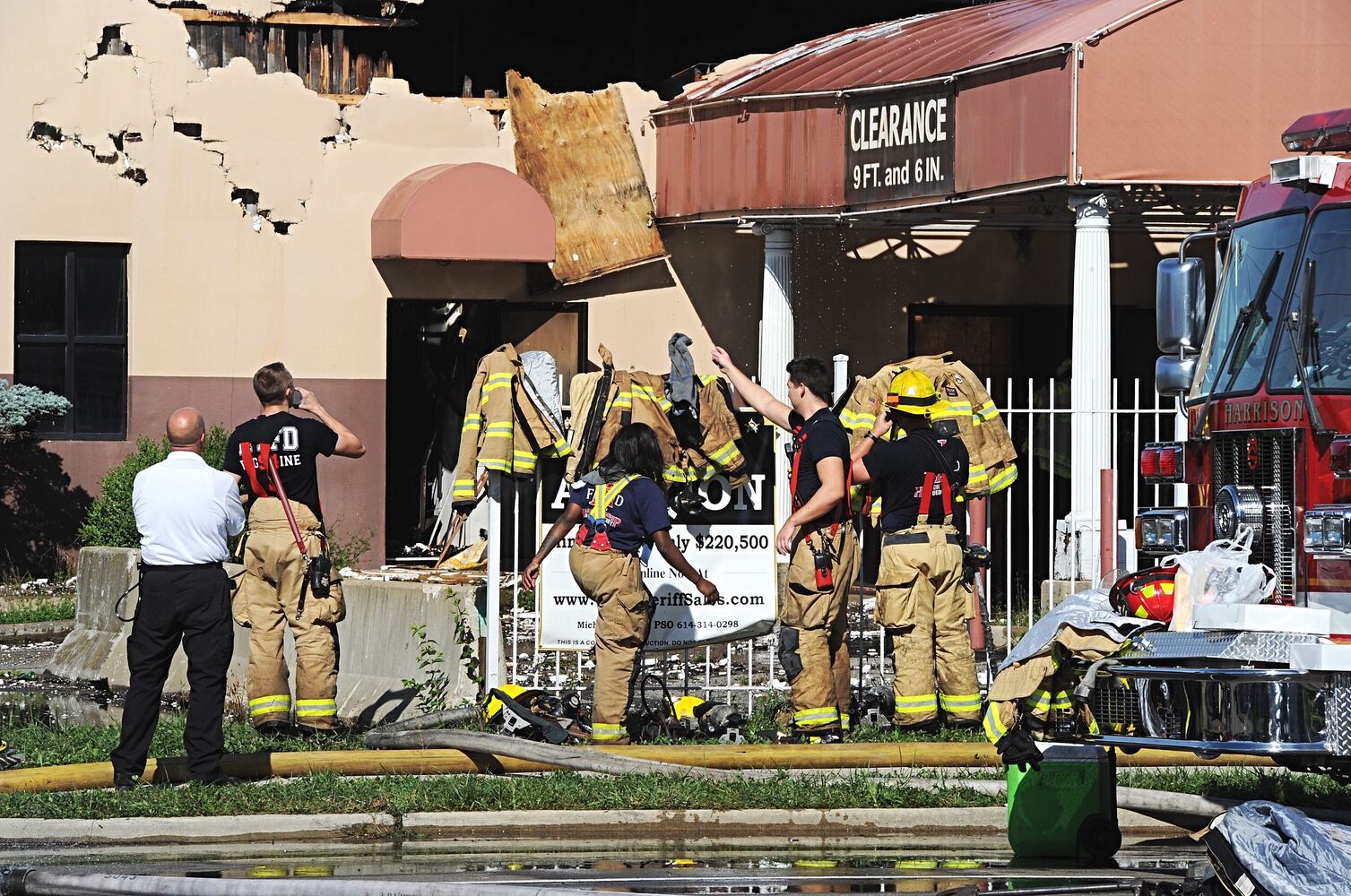 Crews battle fire at former Harem club in Harrison Twp.