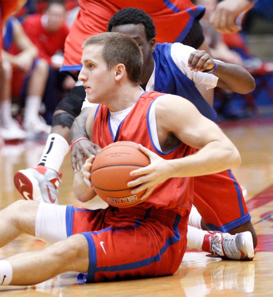 UD Red & Blue Basketball Scrimmage