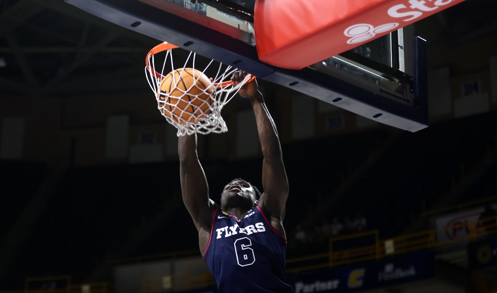 Dayton's Enoch Cheeks dunks in the second half against Chattanooga in the second round of the National Invitation Tournament on Saturday, March 22, 2025, at McKenzie Arena in Chattanooga, Tenn. David Jablonski/Staff