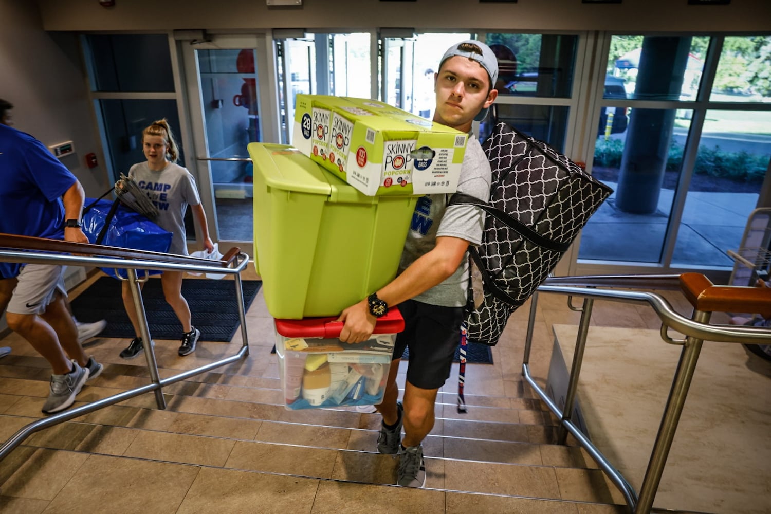 UD students begin to move into dorms