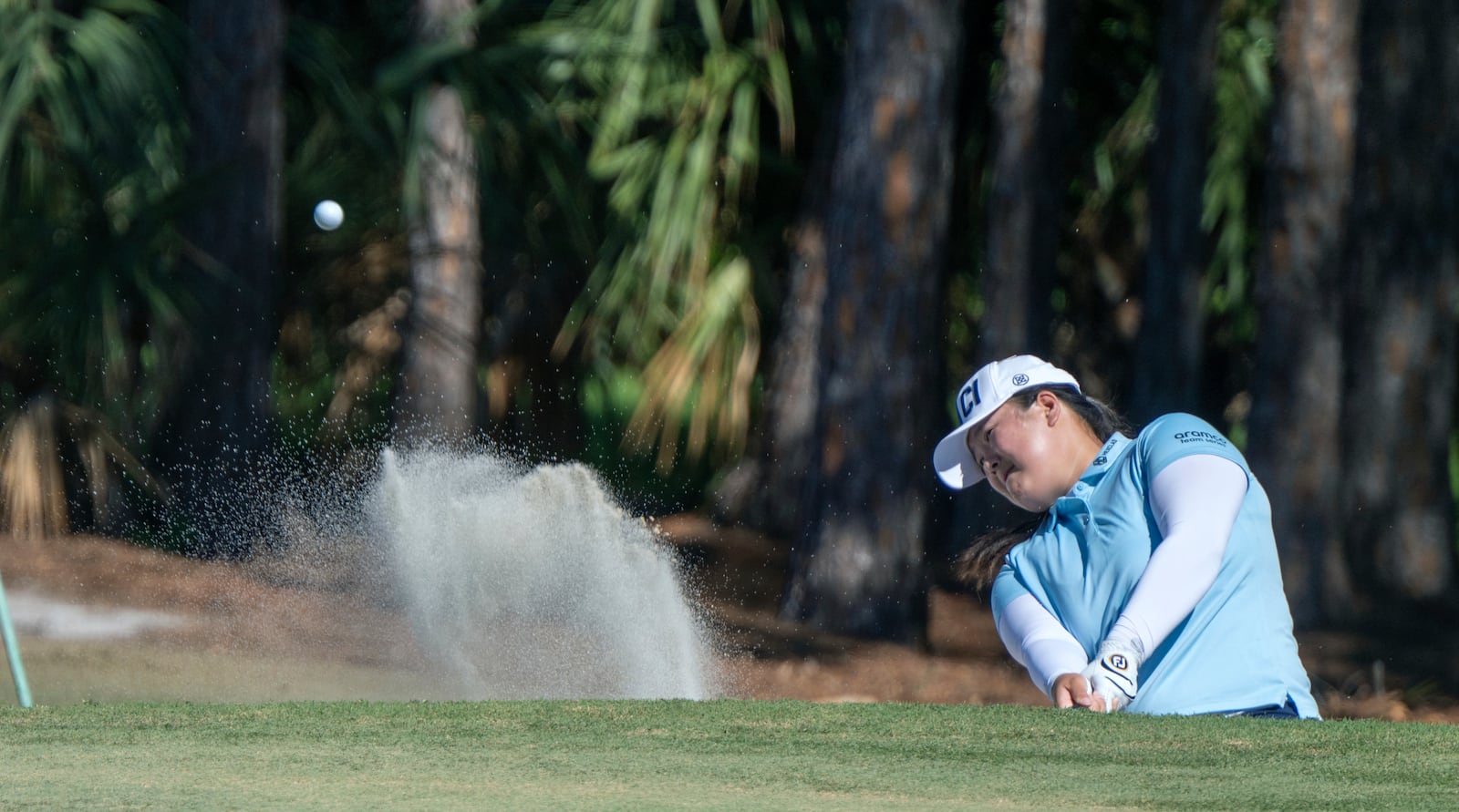 Angel Yin hits from the sand on the sixth hole during the final round of the LPGA CME Group Tour Championship golf tournament Sunday, Nov. 24, 2024, in Naples, Fla. (AP Photo/Chris Tilley)