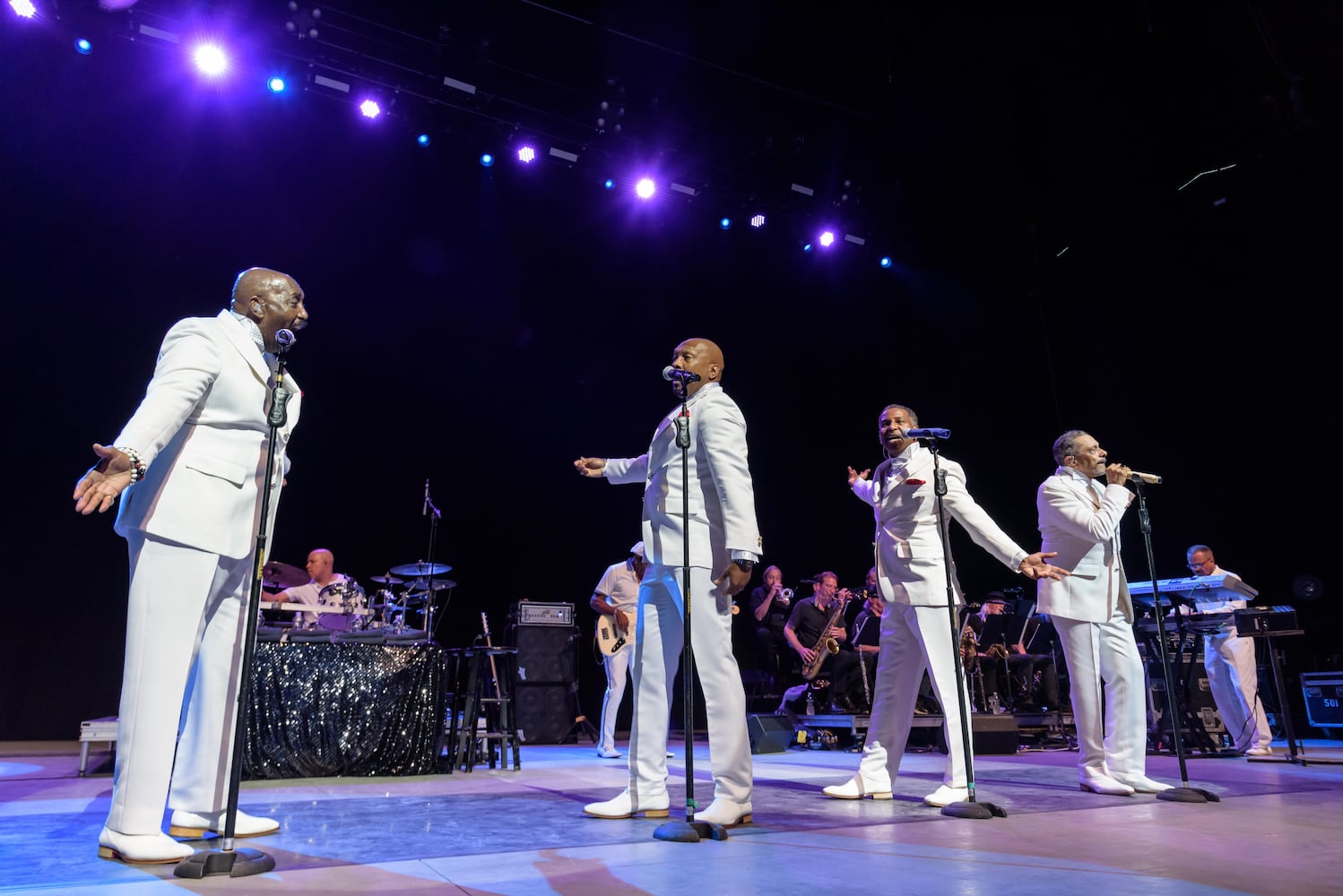 PHOTOS: The Temptations & The Righteous Brothers Live at Rose Music Center