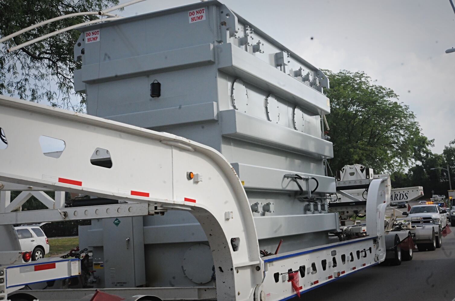 PHOTOS: DP&L move oversized load through Kettering, Centerville