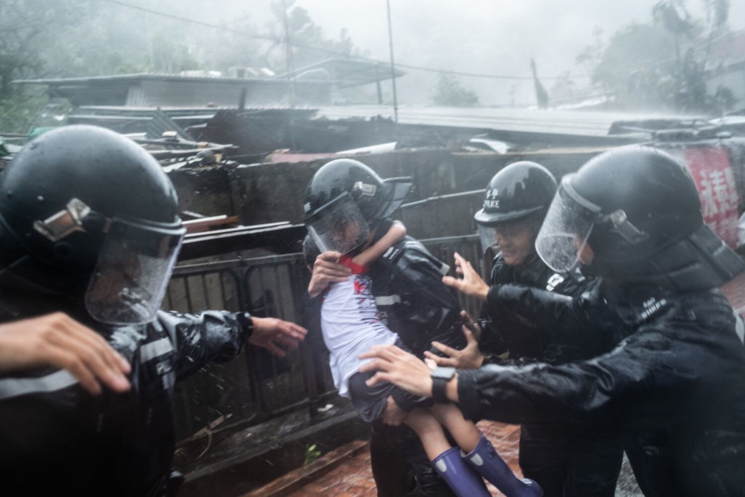 Photos: Typhoon Mangkhut batters southern China, Hong Kong, Philippines