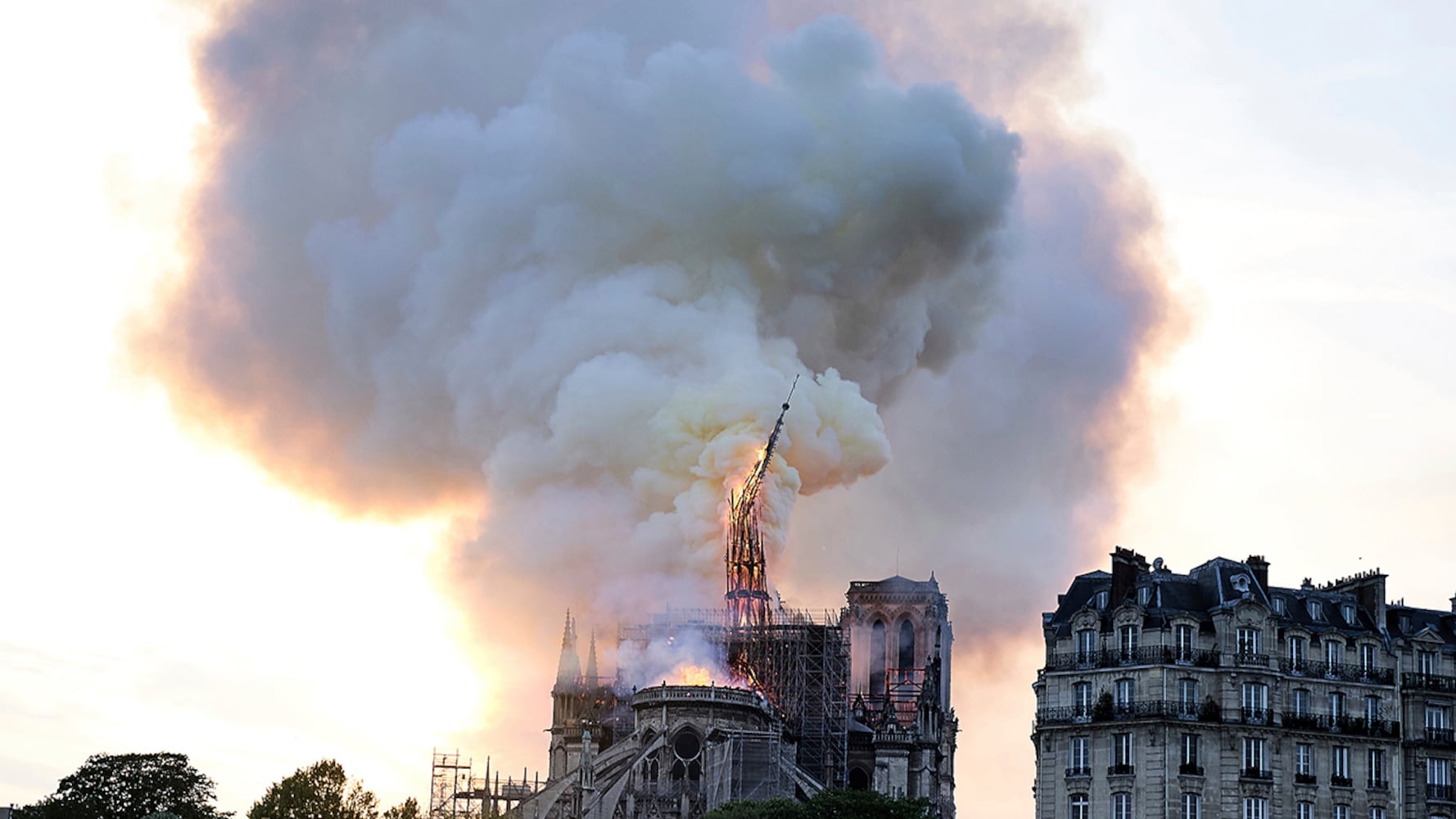 Photos: Paris’ Notre Dame Cathedral on fire