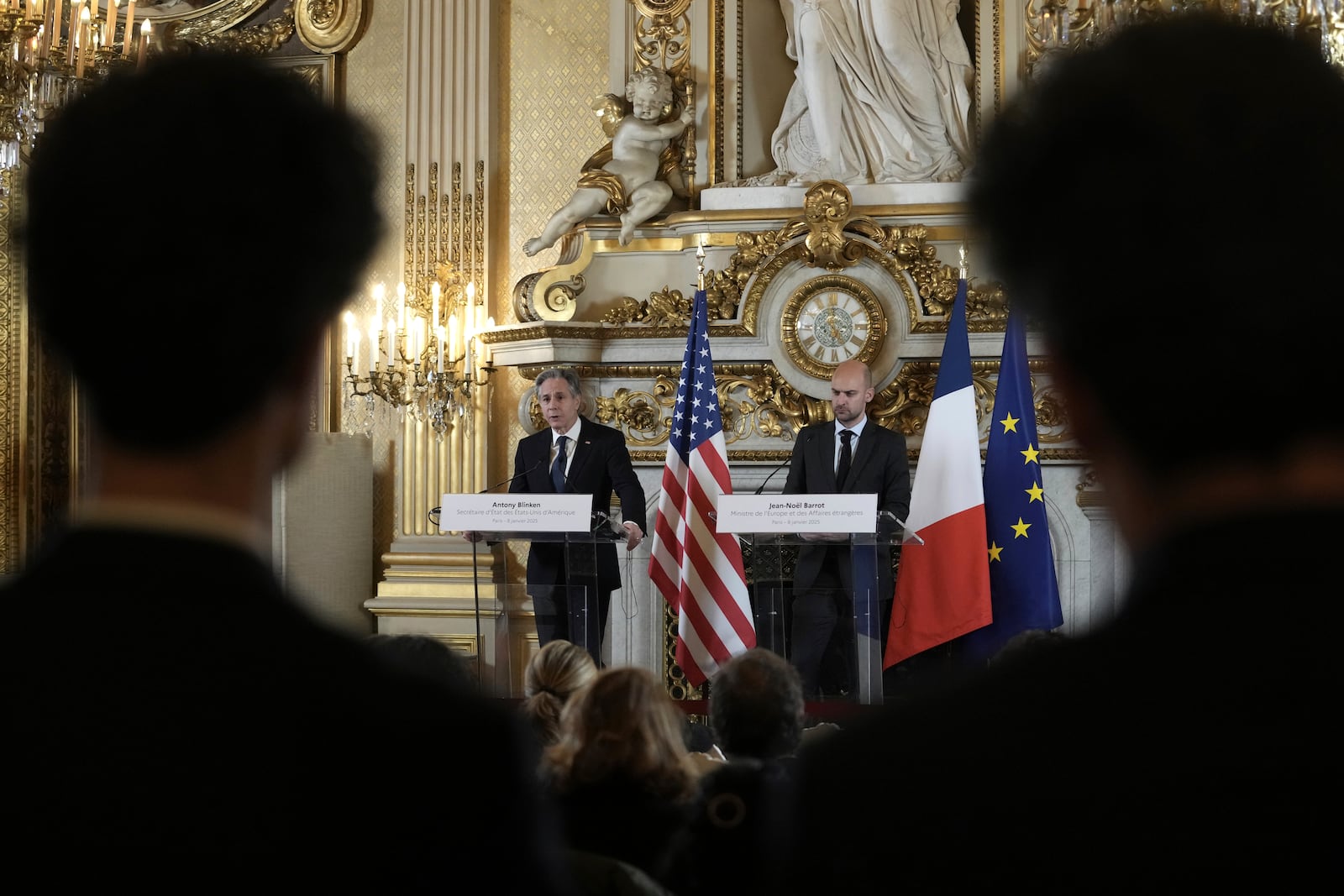 French Foreign Minister Jean-Noel Barrot, right, and U.S. Secretary of State Antony Blinken hold a press conference after their meeting, Wednesday, Jan. 8, 2025 in Paris. (AP Photo/Thibault Camus, Pool)