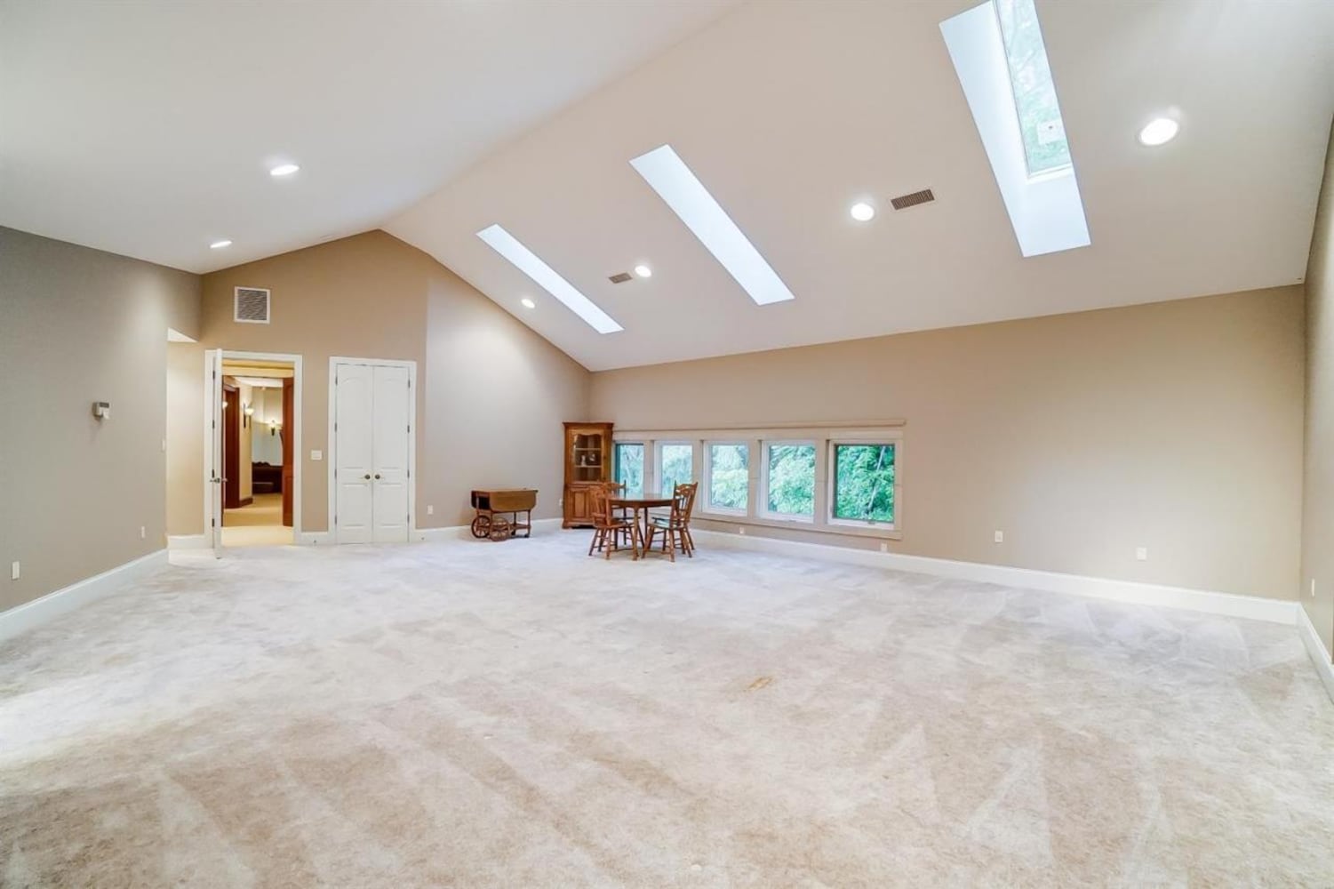 PHOTOS: Amazing luxury home listed for $1.99M near Centerville