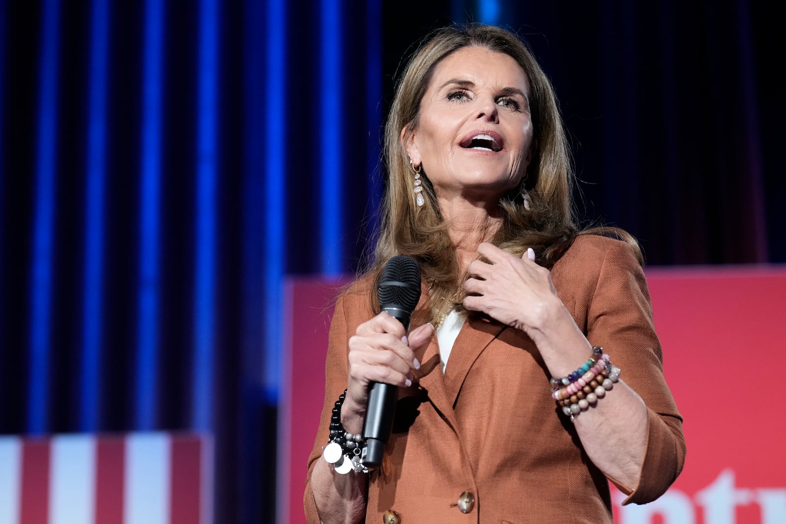 Moderator Maria Shriver speaks during a town hall with Democratic presidential nominee Vice President Kamala Harris at the Royal Oak Theatre in Royal Oak, Mich., Monday, Oct. 21, 2024. (AP Photo/Jacquelyn Martin)