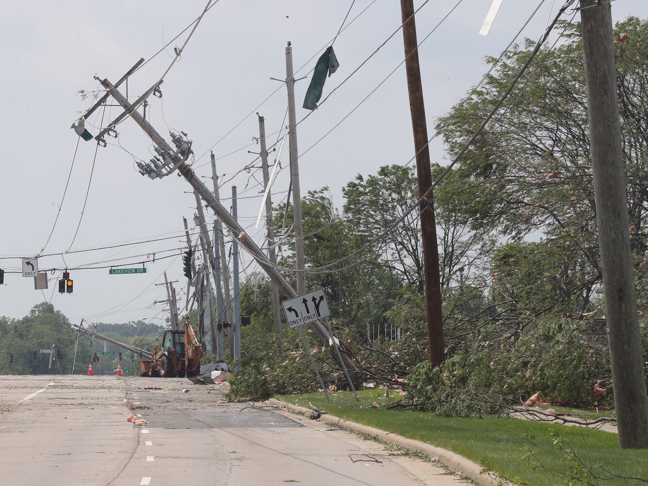 PHOTOS: Daylight reveals widespread damage from Monday storms