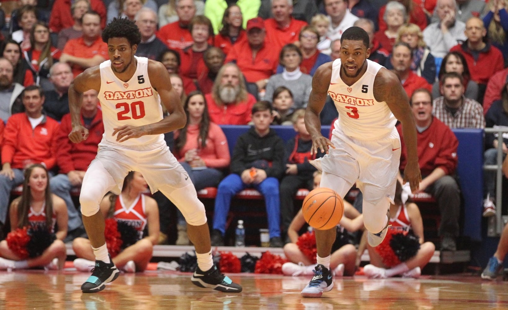 Coach Anthony Grant brings new tradition to Dayton Flyers