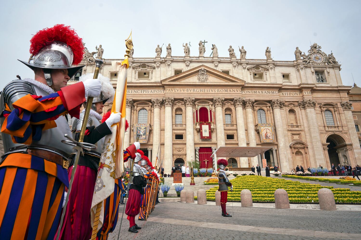 Photos: Pope Francis celebrates Easter Mass at the Vatican