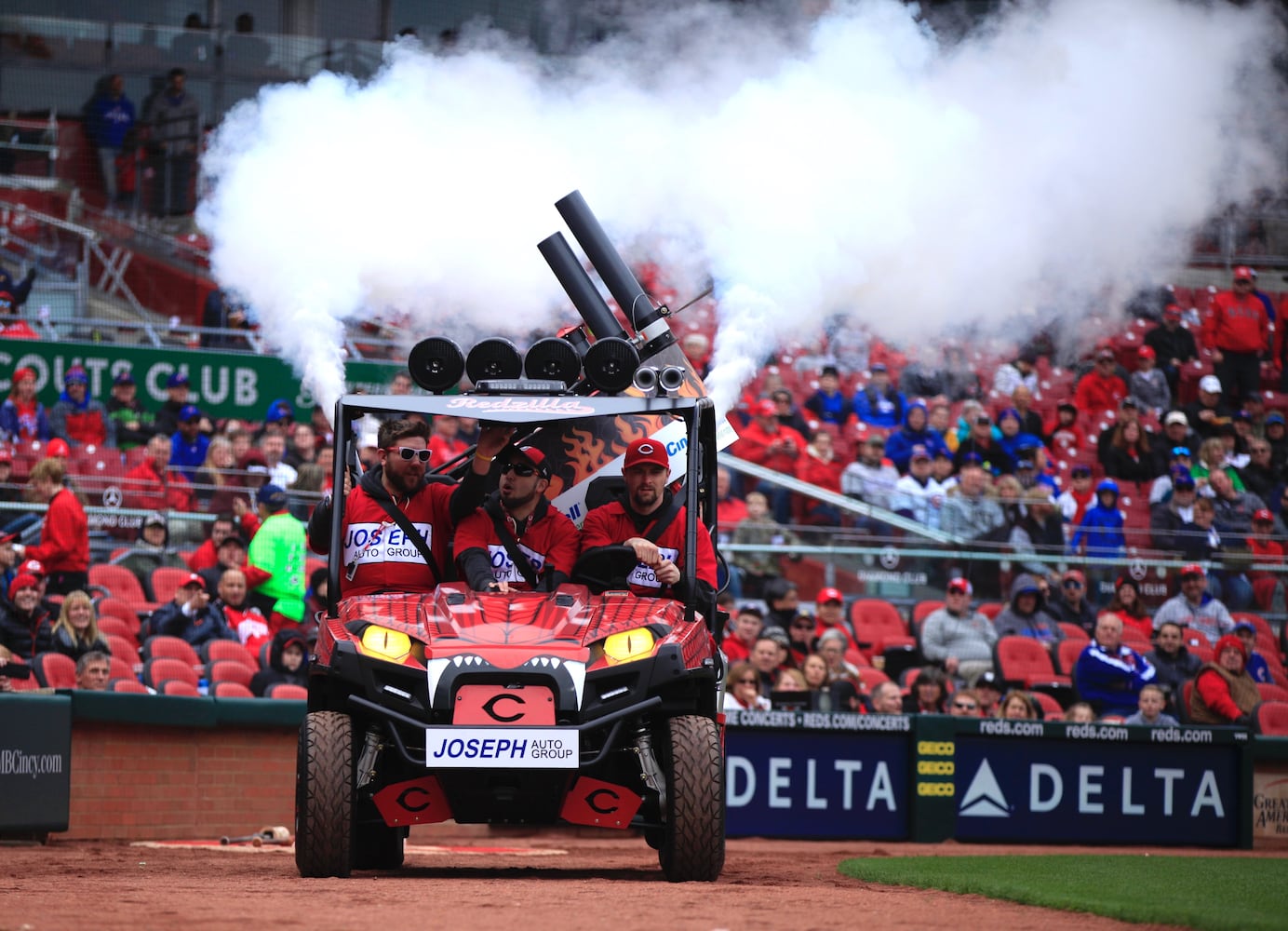 Photos: Reds vs. Cubs (April 2)