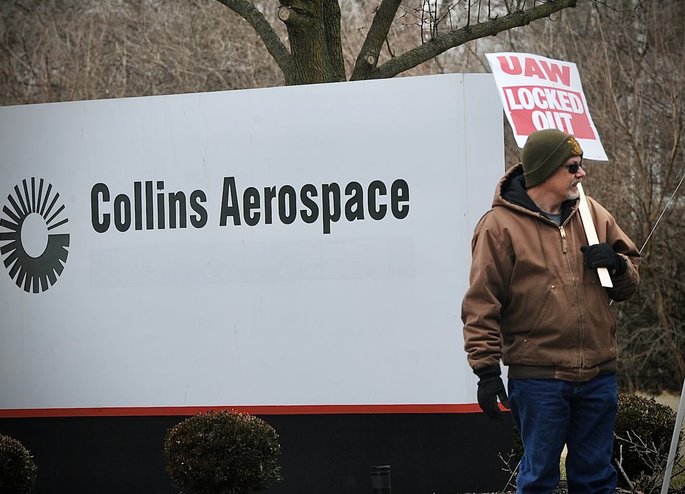 PHOTOS: Nearly 300 workers locked out of Troy Collins plant