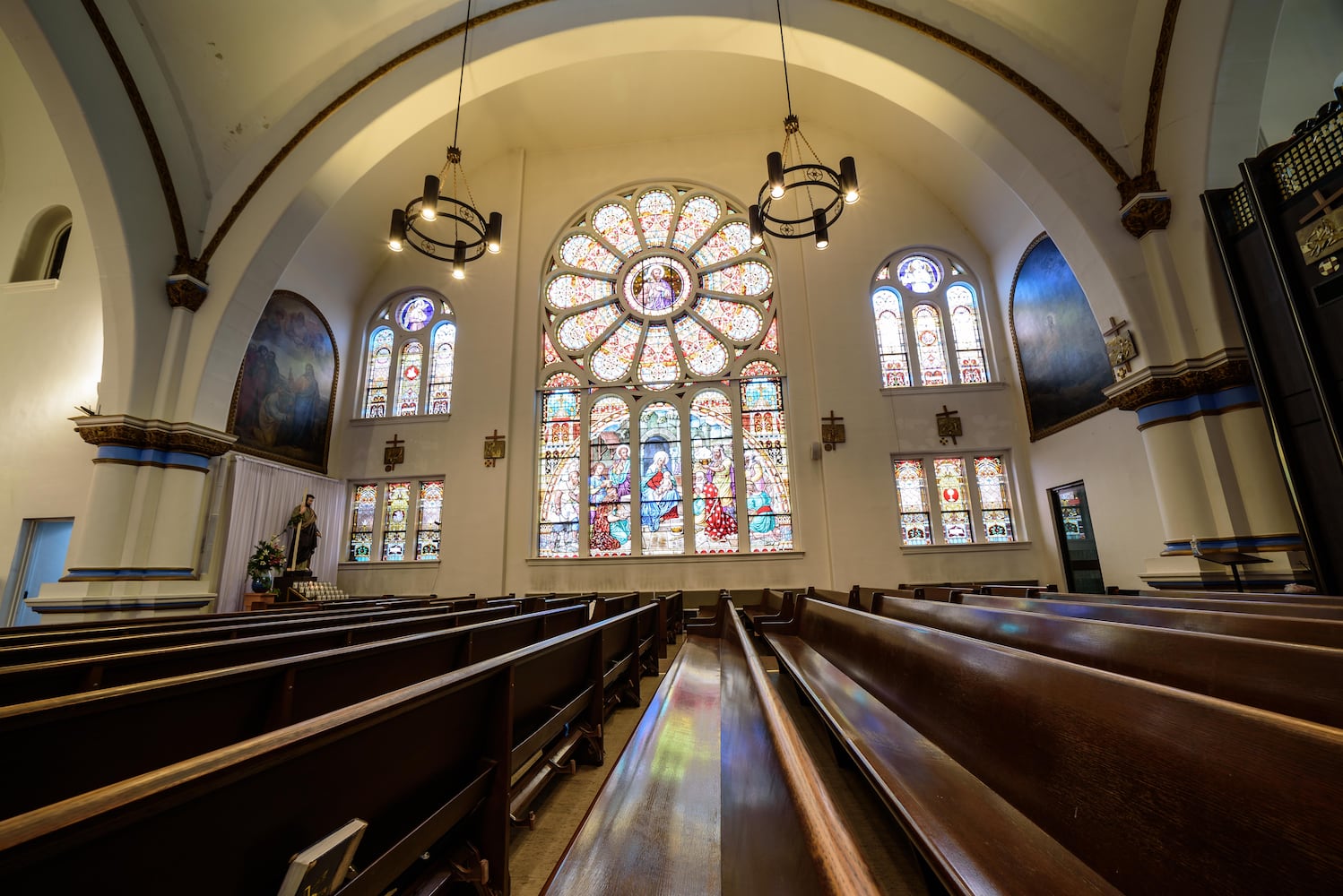 PHOTOS: A look inside Nhà Thờ Thánh Tâm (Sacred Heart Church) in downtown Dayton decorated for Christmas