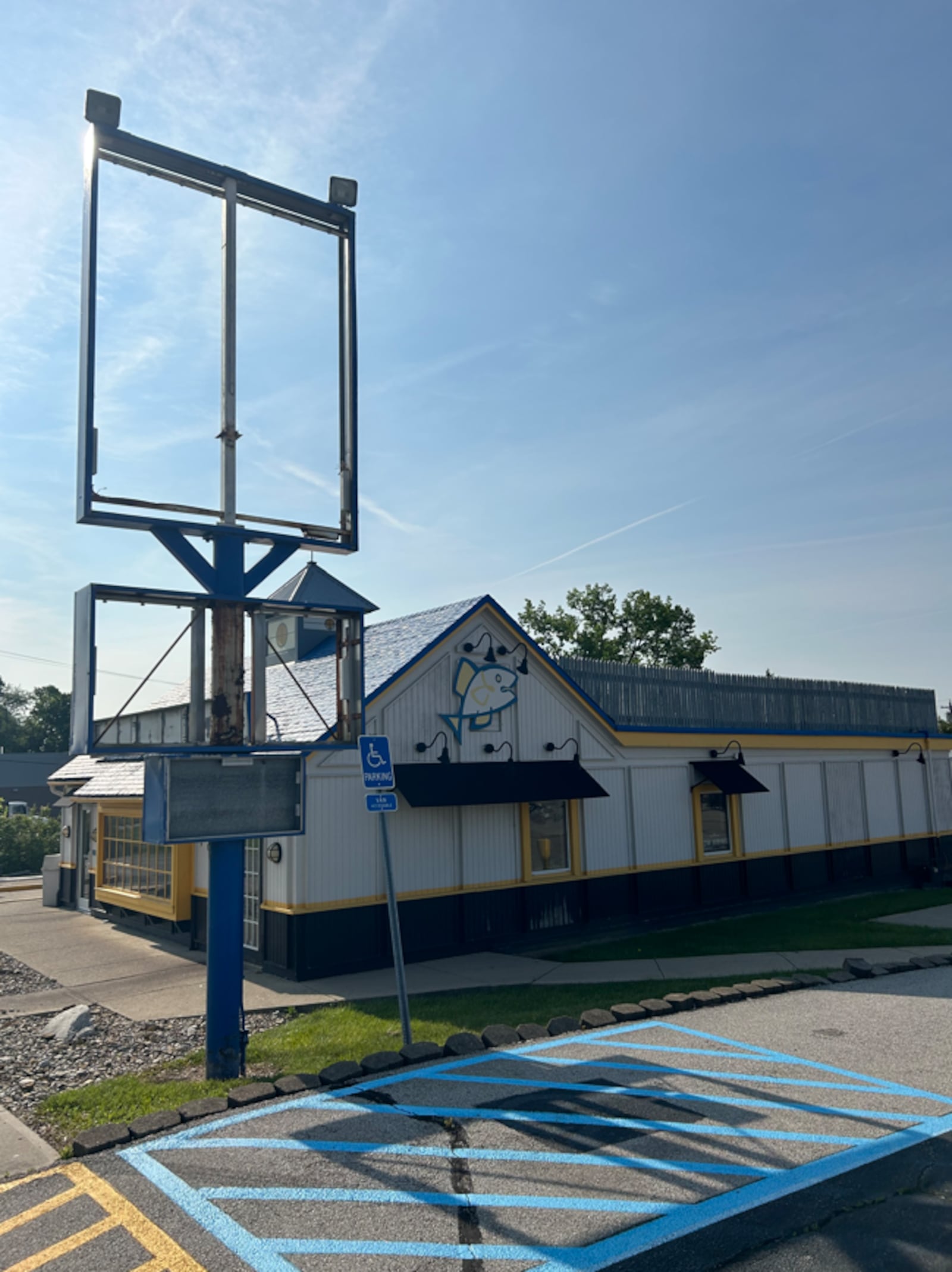 Long John Silver’s located at 785 W. Central Ave. is permanently closed after over 25 years in the community. ZOE HILL/STAFF